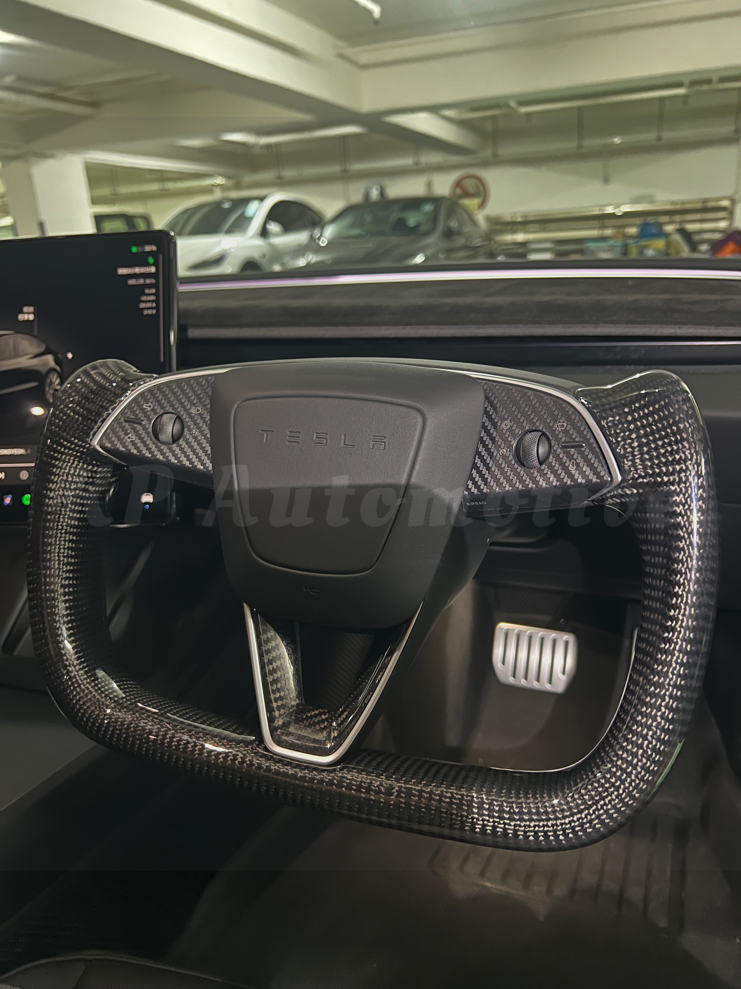 Model 3 Highland Gloss Carbon Fiber Yoke Wheel